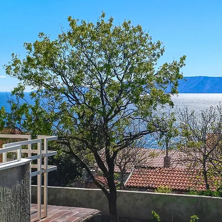 Sanja-1 By Interhome * نوفي فينودولسكي